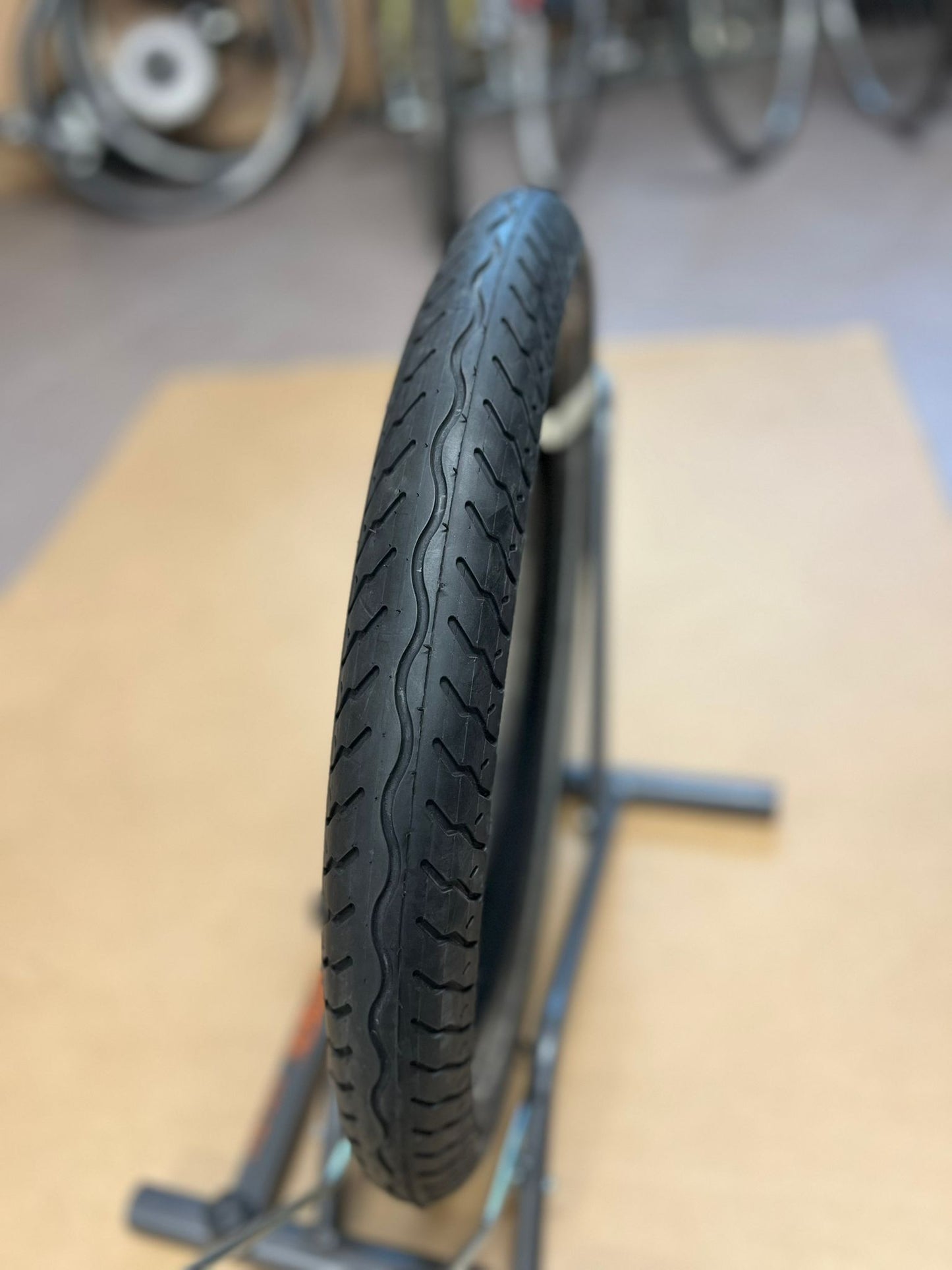 Copertone 20x3.0 RALSON 76-406 nero rigido