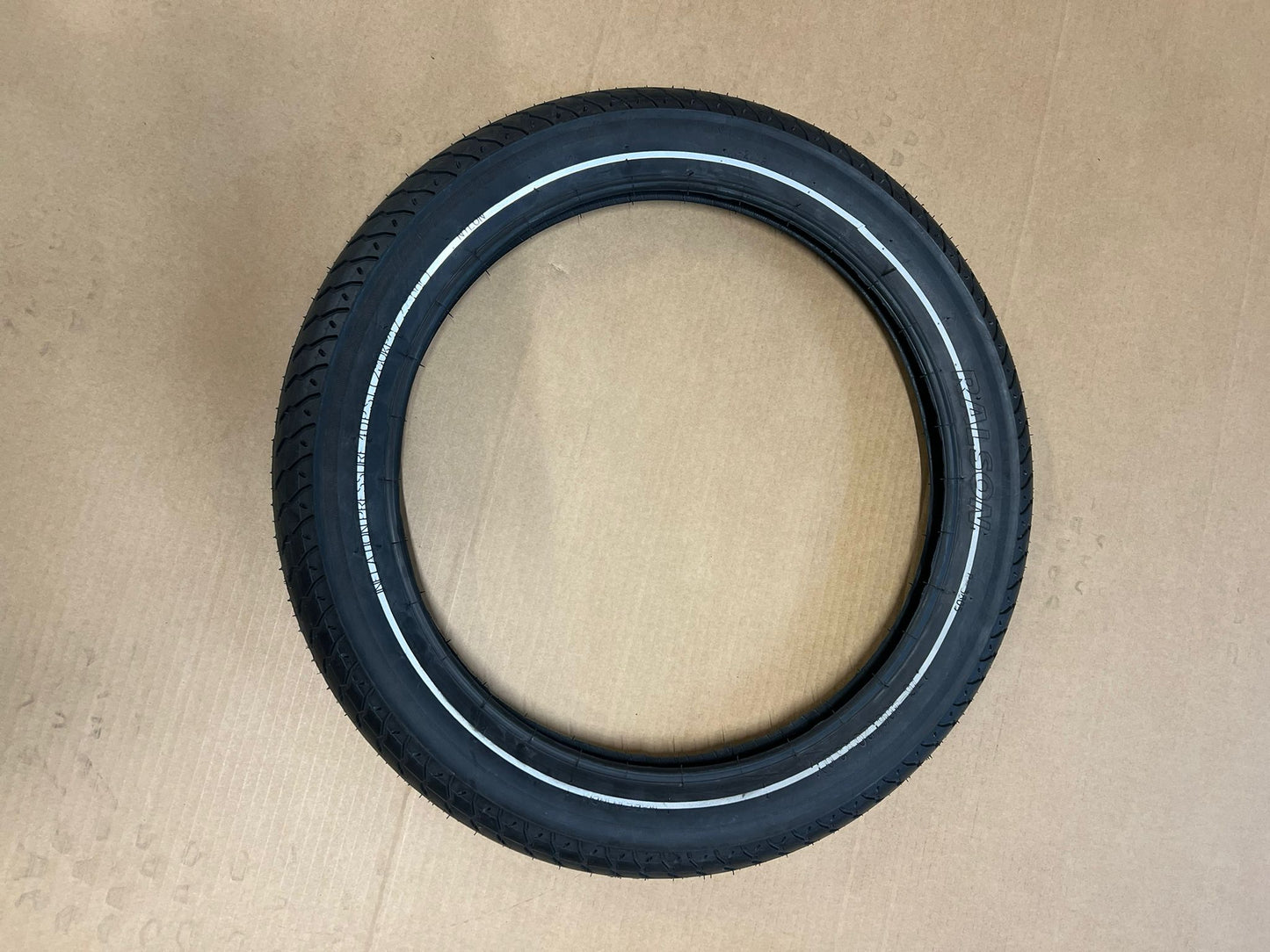 Copertone 20x3.0 RALSON 76-406 nero rigido