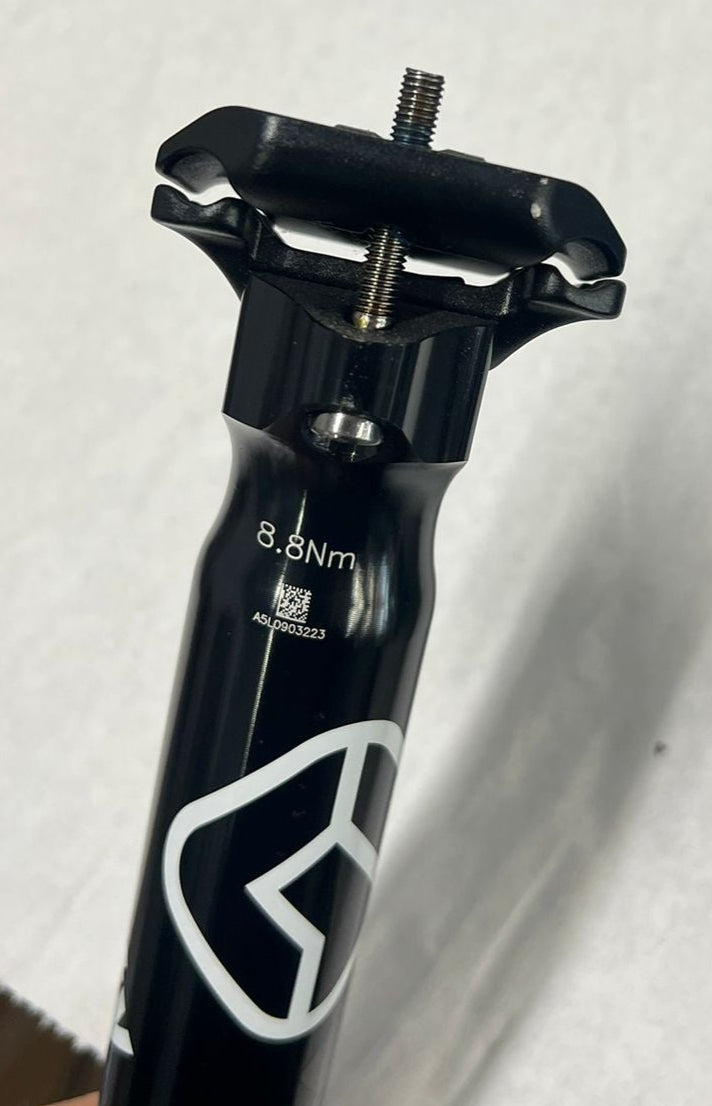 Tubo sella GRAVITY in alluminio 31,6x350mm anodizzato nero