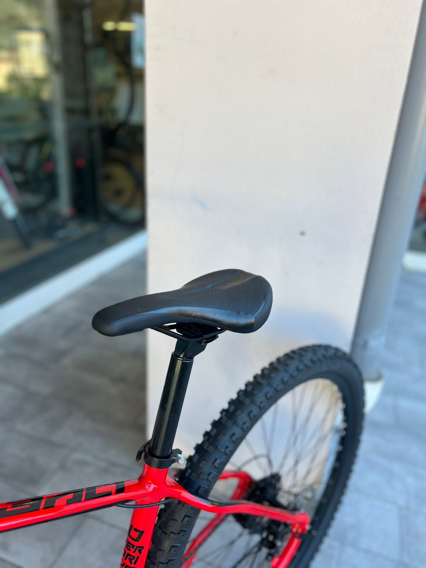 Brera Overdrive 29" 24V taglia 43 alluminio freni idraulici rosso